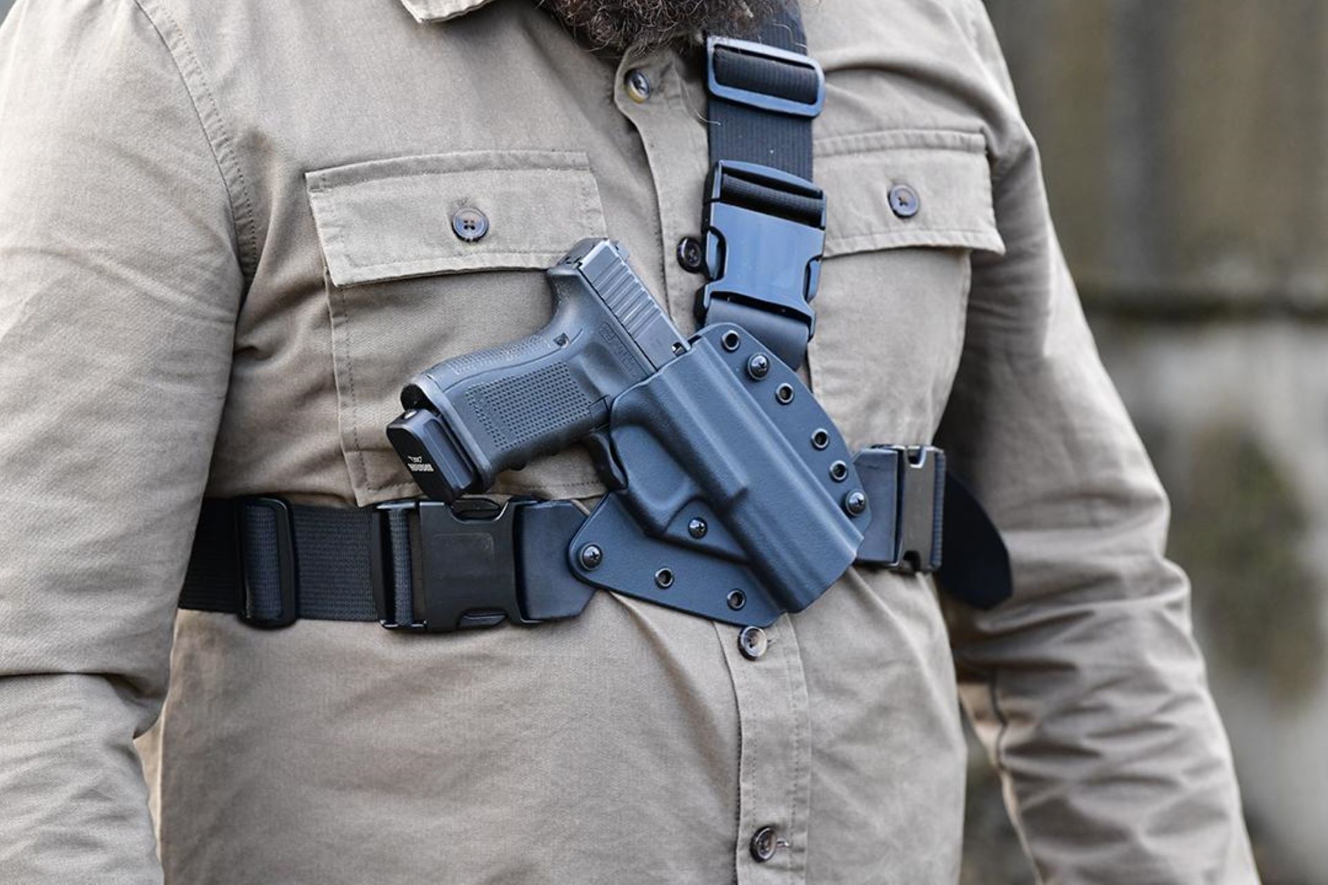 Safariland Adds Chest Rig to Its Line of Holsters: First Loo