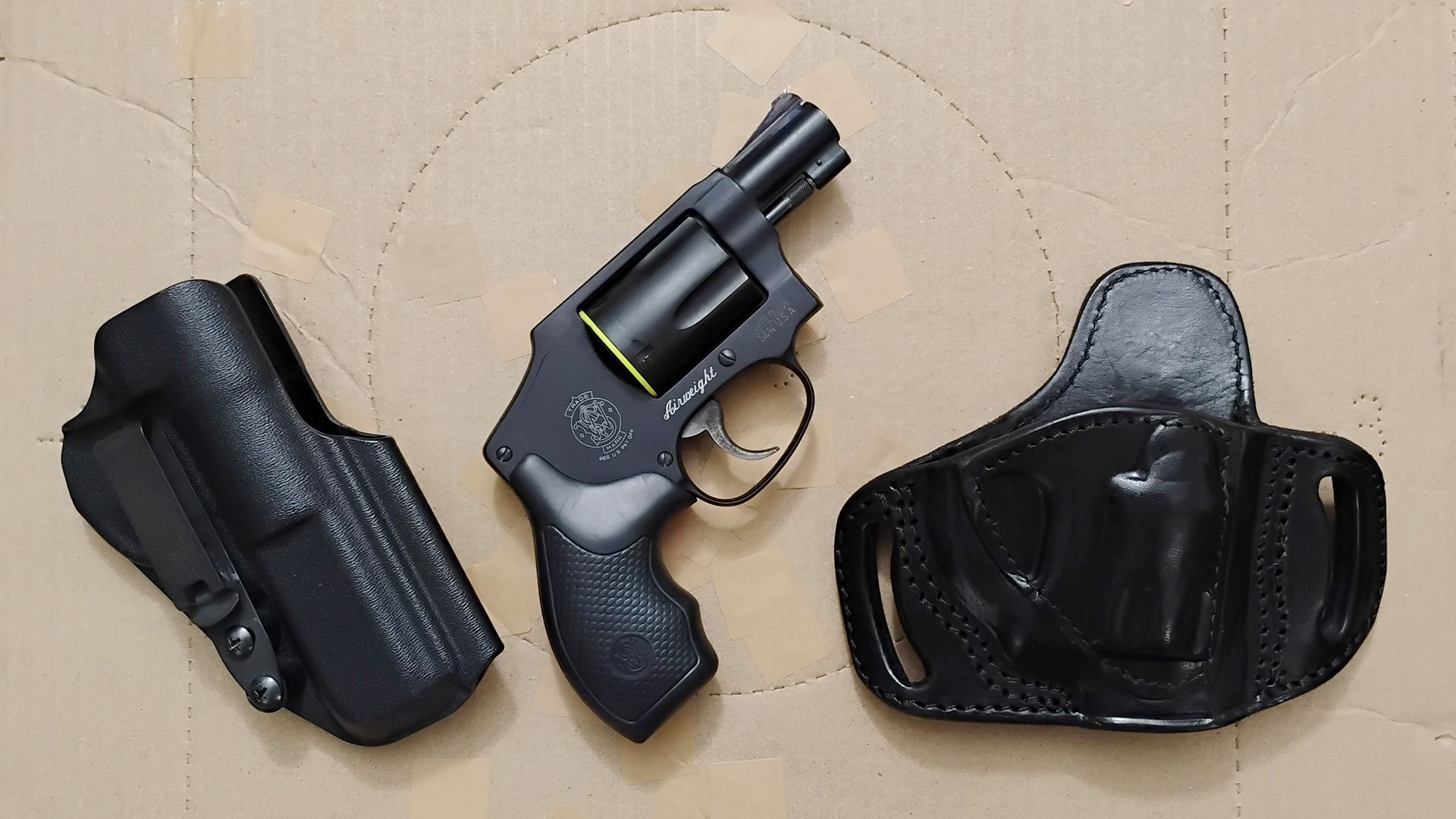 snub nose revolver accessories
